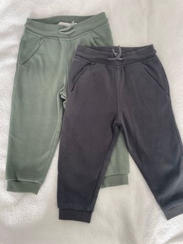Lot de 2 pantalons 18 mois