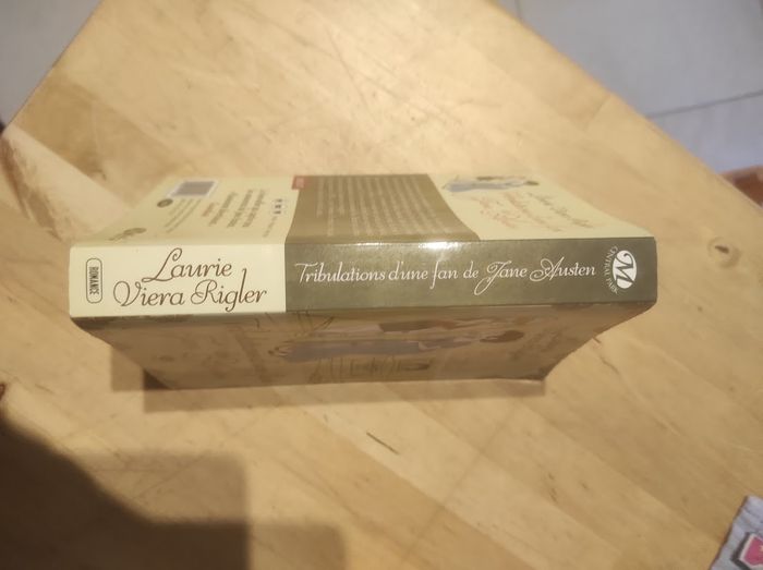 Tribulations d'une fan de Jane Austen Laurie Viera Rigler Milady Romance 2013 - photo numéro 2