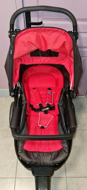 Poussette  trio activ3 chicco