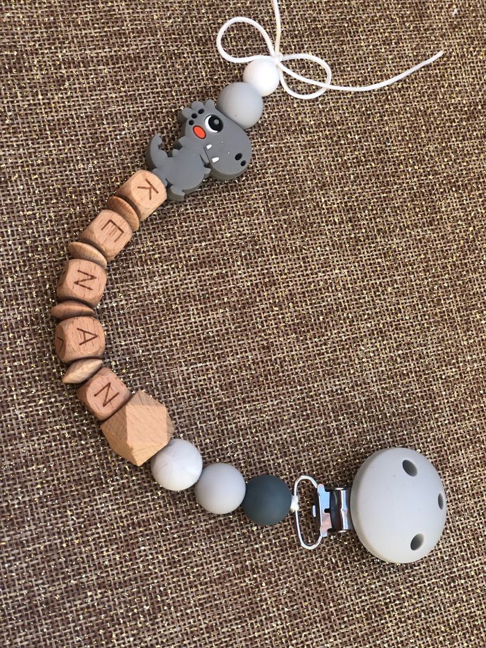 Attache tétine - photo numéro 2