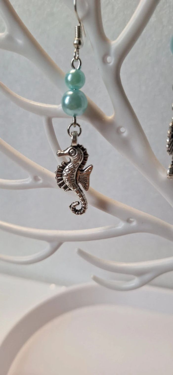 Boucles d’oreilles hippocampes turquoise