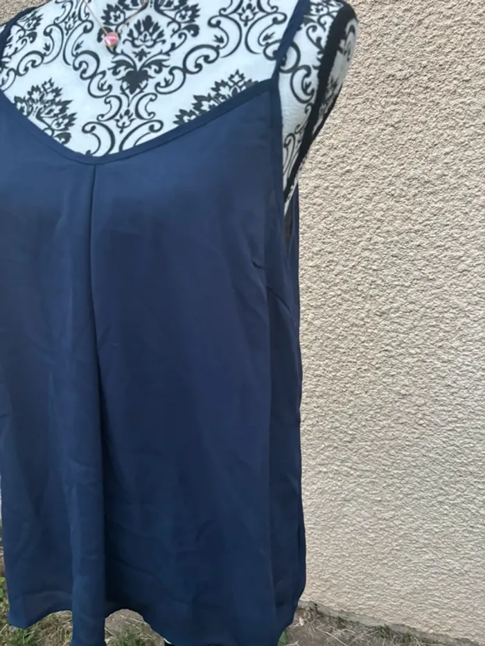 Joli débardeur bleu marine taille L - photo numéro 2