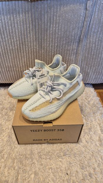 Adidas Yeezy Boost 350 V2 Hyperspace - Taille 37 1/3 - Édition Limitée