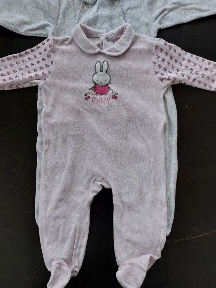 Lot de 2 pyjamas avec col 1 pièce 👧 18mois - photo numéro 2