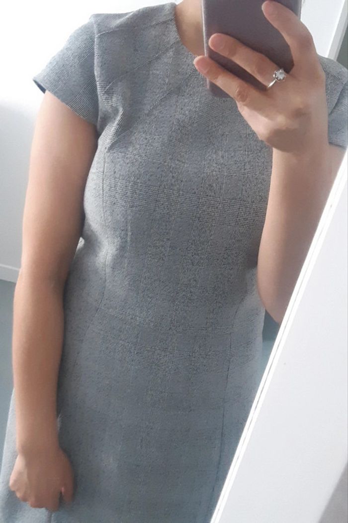 Robe classe H&M taille M - photo numéro 2