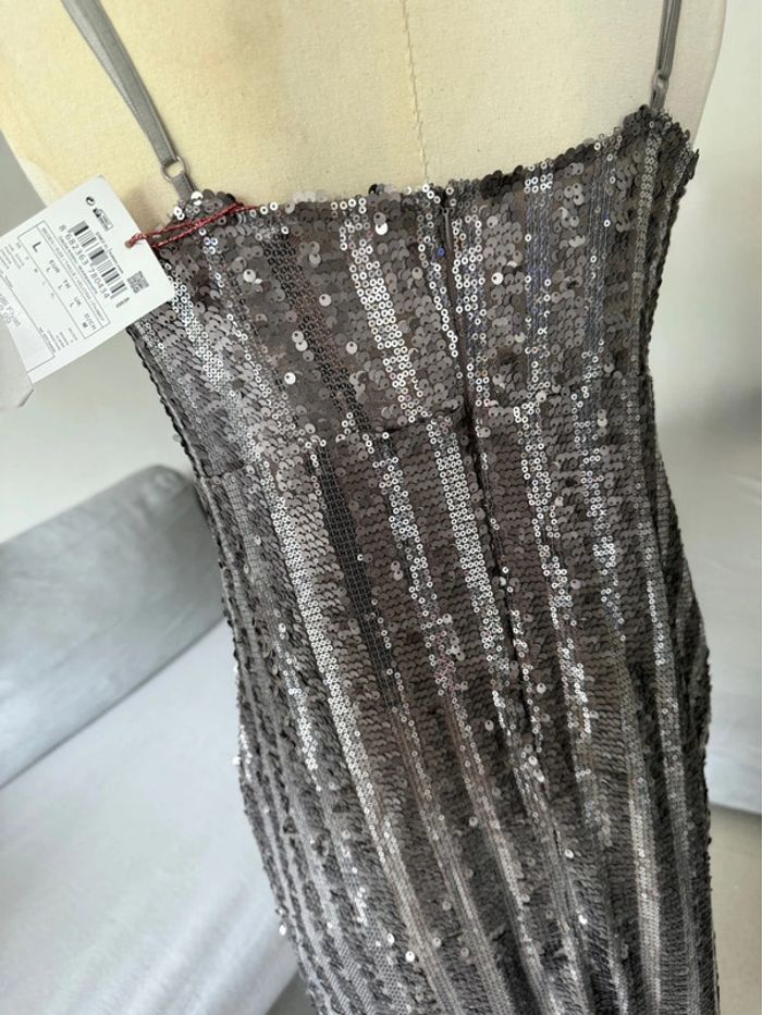 Robe de soirée à sequins - photo numéro 5