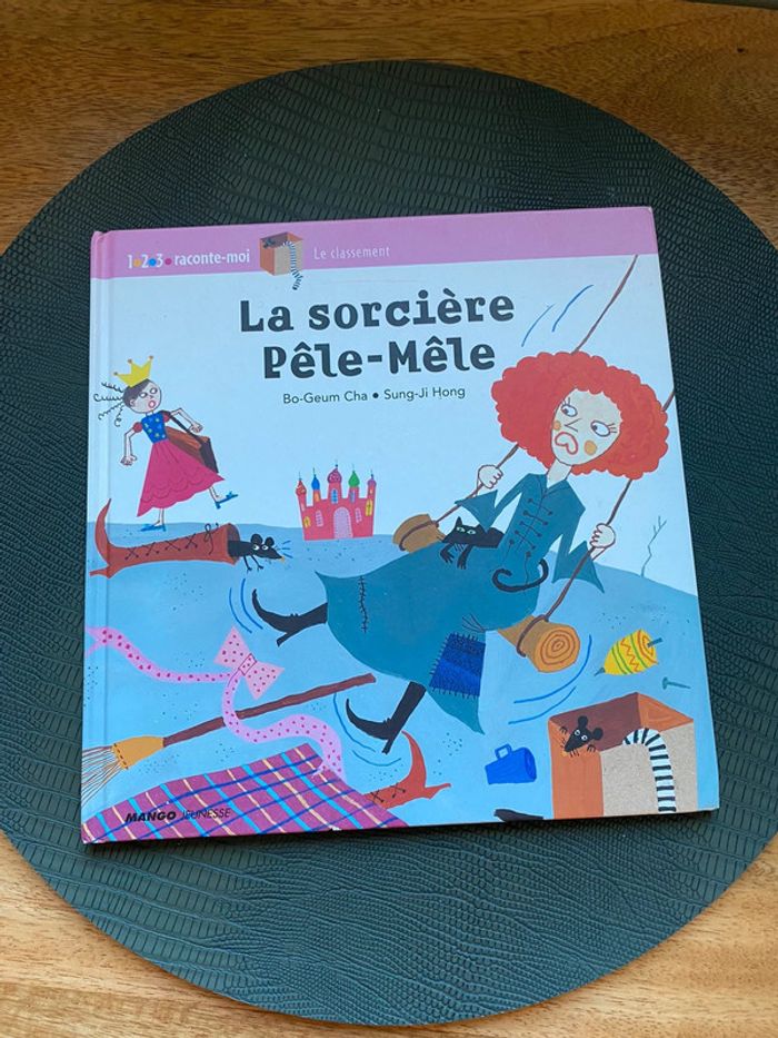 La sorcière pèle mêle