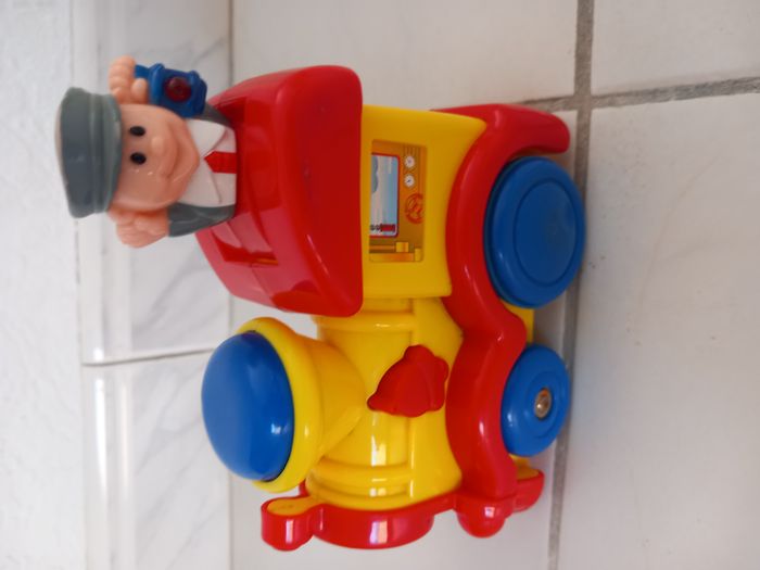 LOCOMOTIVE