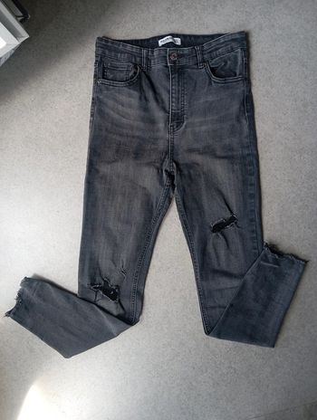 Jeans effet usé taille 38 pull&bear