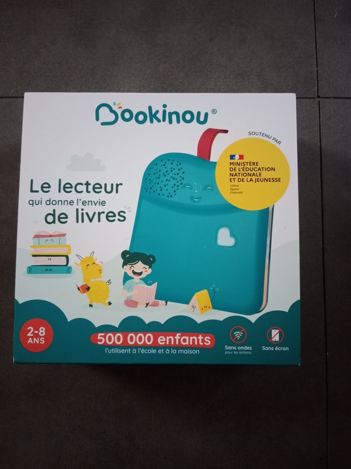 Bookinou + 10 gommettes