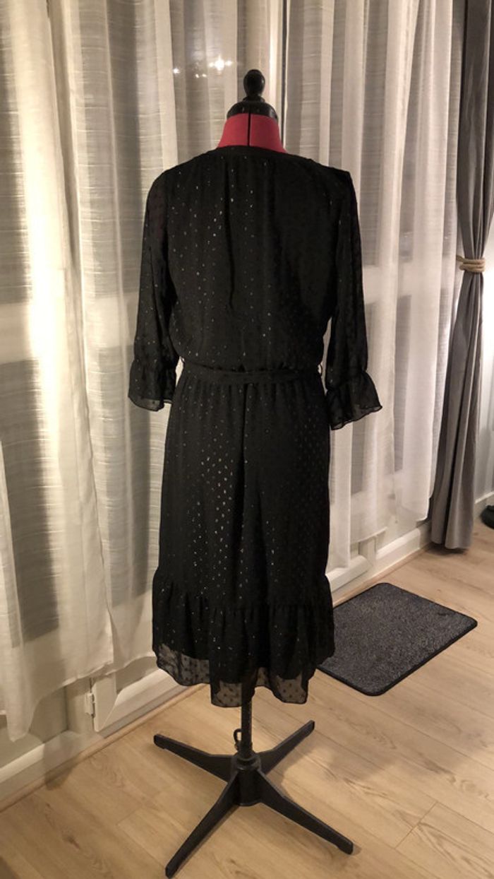 Robe noire - photo numéro 2