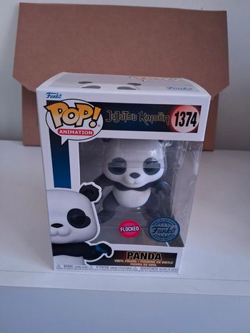 Figurine Funko Pop Panda 1374 Jujutsu Kaisen Flocked
