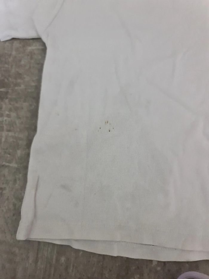Haut t shirt blanc tachés  absorba fille 4 ans - photo numéro 4