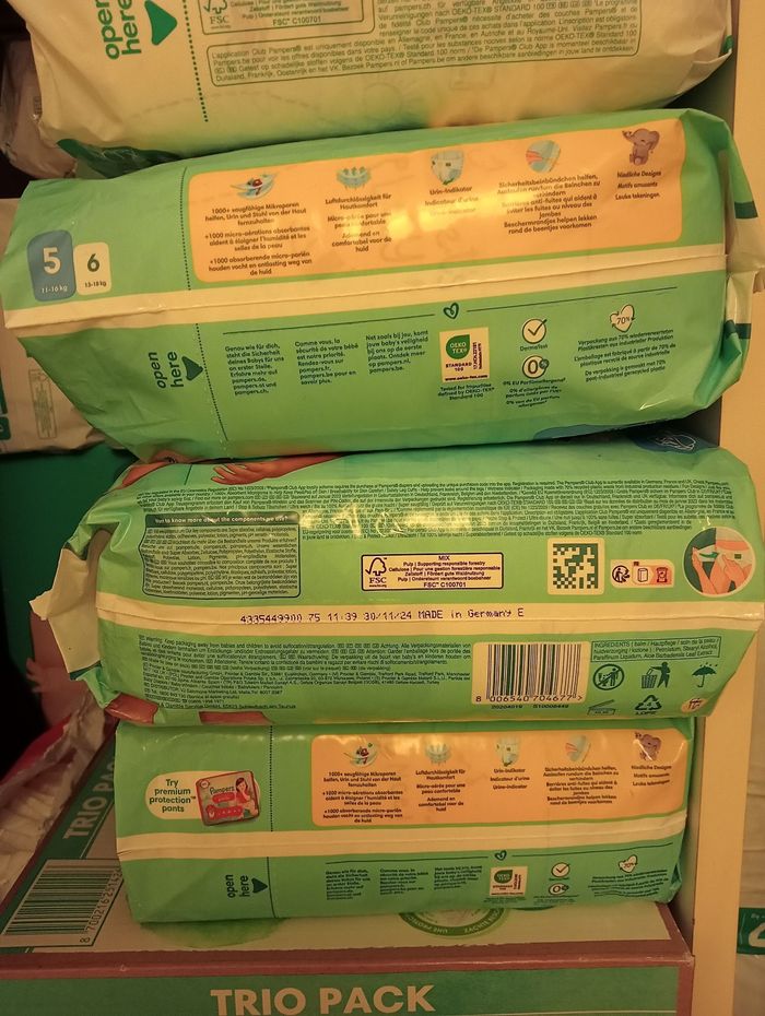 Couches Pampers - photo numéro 10