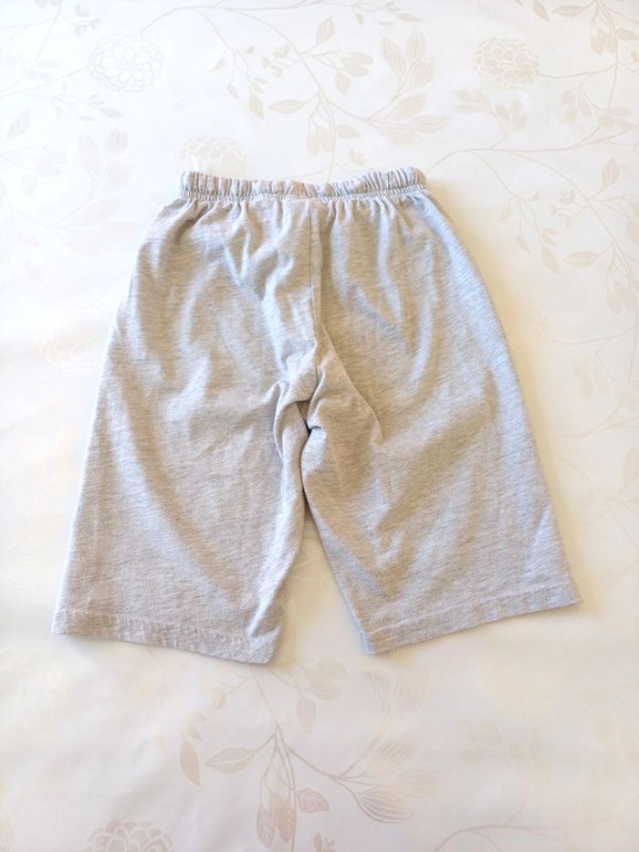 Short H&M 110/116 - photo numéro 5