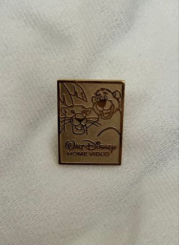 Pin’s Disney Home Video Bagheera et Baloo
