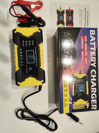 Chargeur de batterie intelligent 12v  4ah->100ah