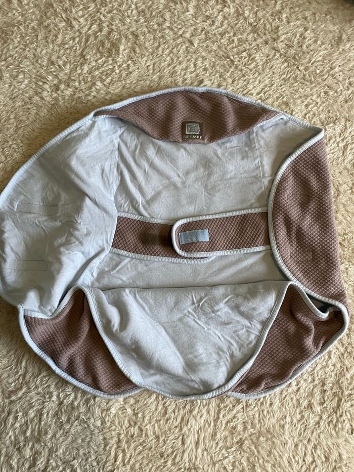 Couverture bébé Red Castle - photo numéro 2