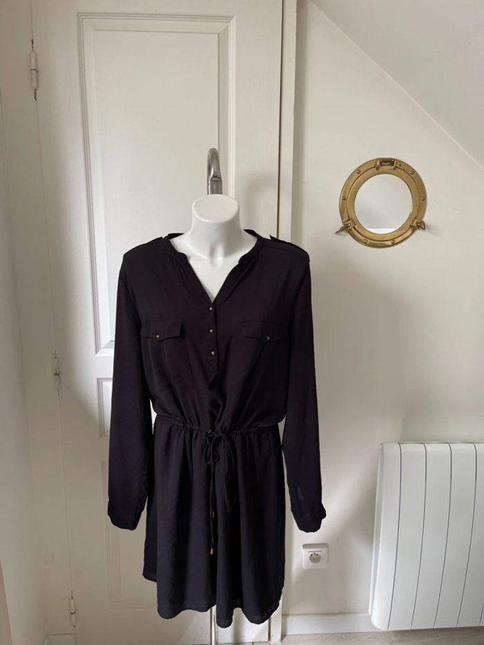 Robe noire - photo numéro 2