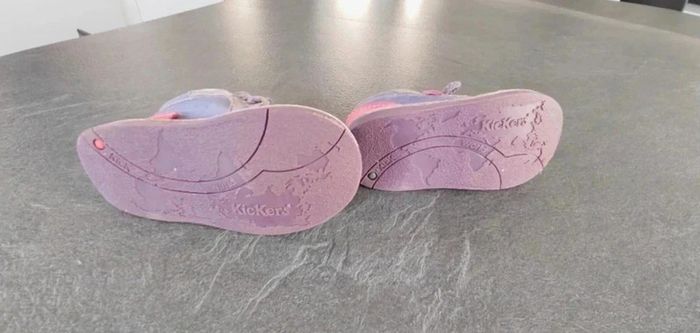 6 € Kickers fille Taille 24 - photo numéro 5