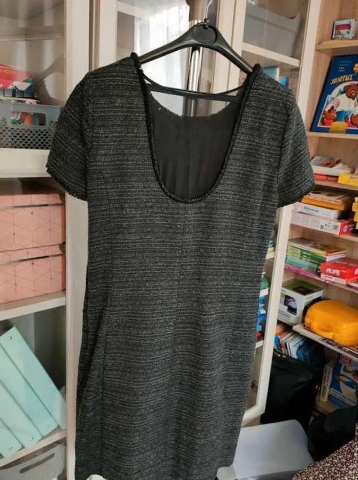 Robe  grise  chinée, détail  frangé,  chic et  décontractée - photo numéro 2