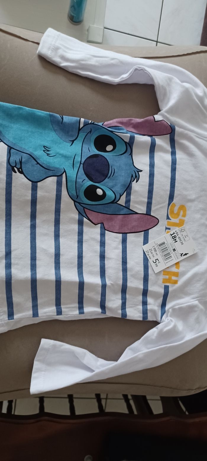 Très joli t-shirt manches longues bébé fille T 18 mois