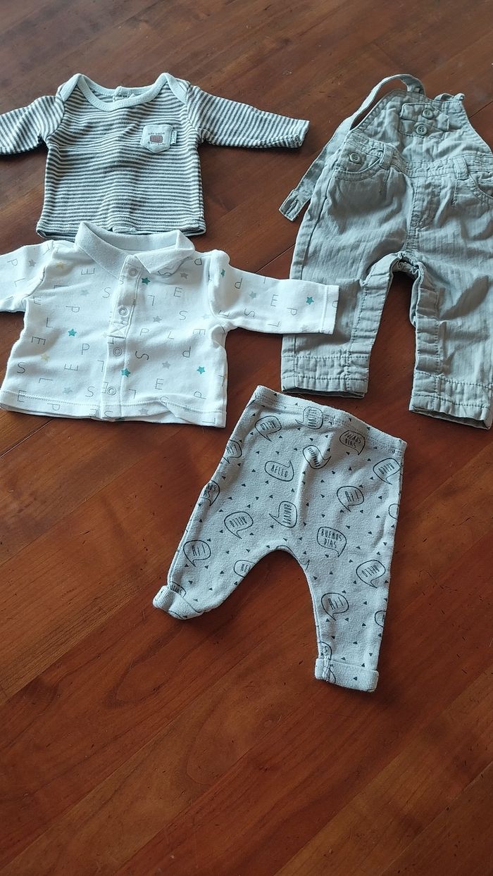 Lot de 14 vêtements - photo numéro 2