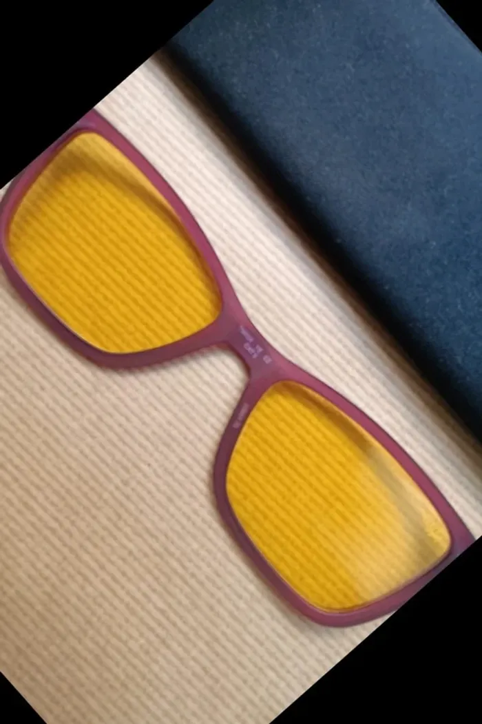 clips lunettes + étui Afflelou - photo numéro 6