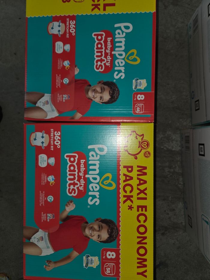 Lot couches pampers - photo numéro 9