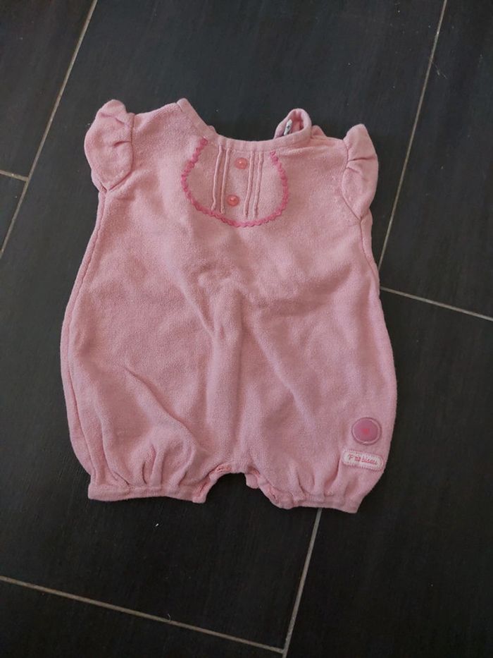 Barboteuse fille taille 1 mois