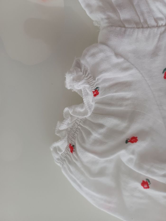 Robe neuve taille 9 mois - photo numéro 7
