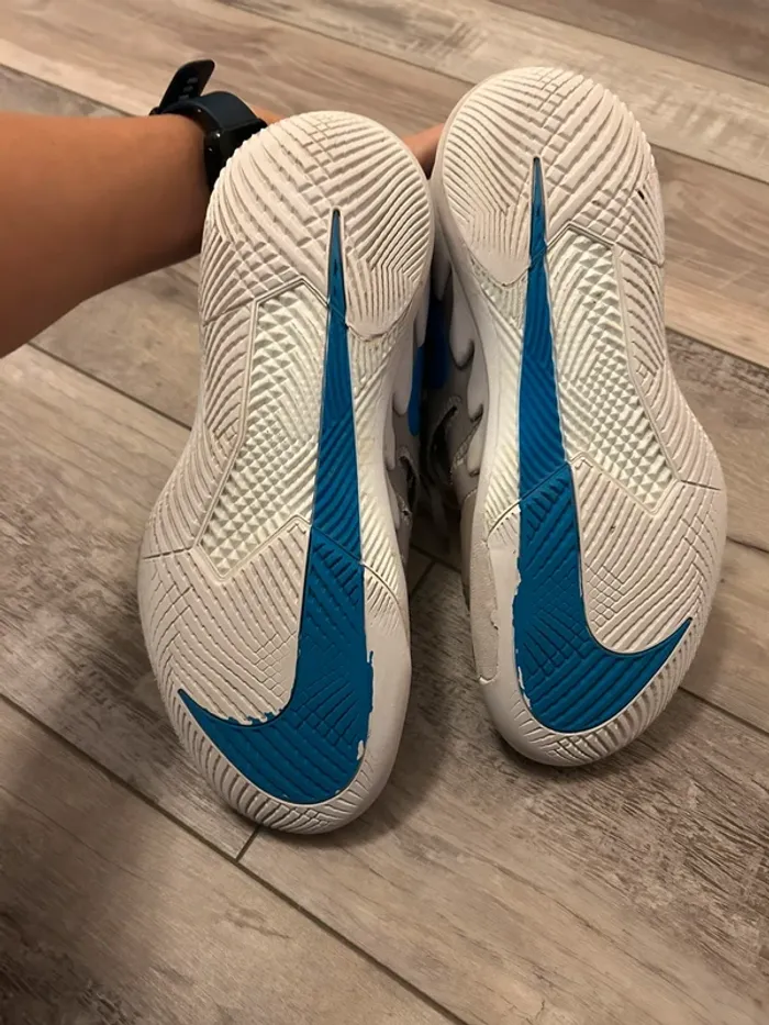 Chaussures de tennis - photo numéro 5