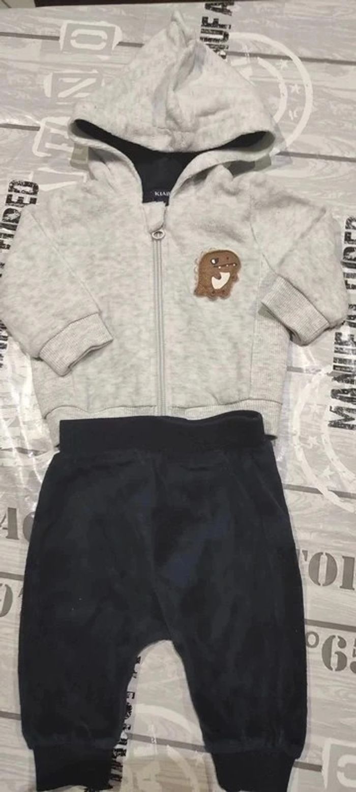 Ensemble capuche 🐲 Kiabi 3 mois