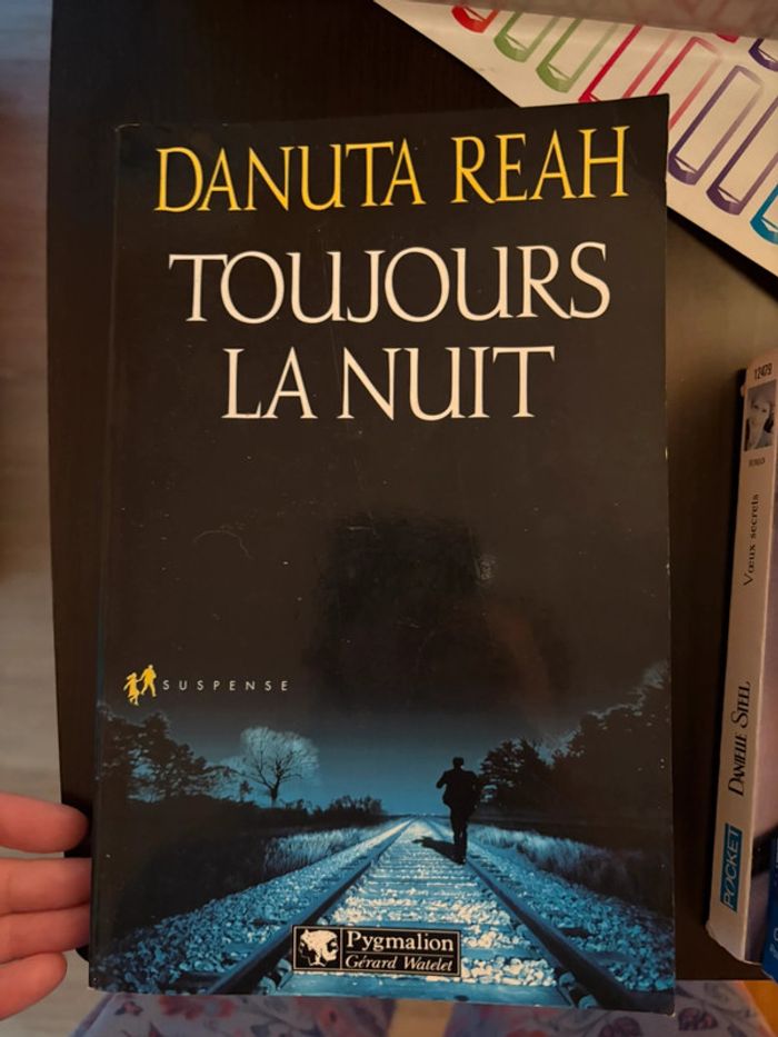 Toujours la nuit