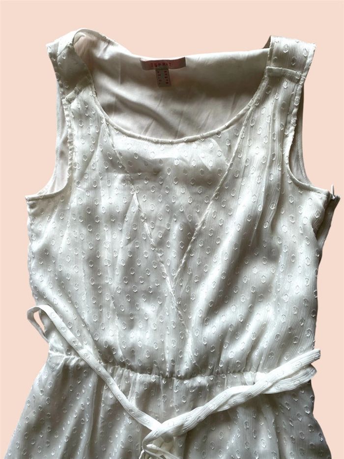 Robe blanche esprit - photo numéro 3