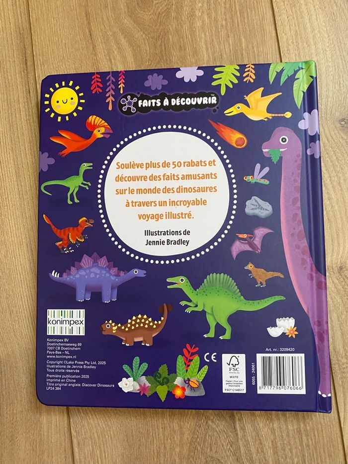 Livre découvre les dinosaures - photo numéro 2