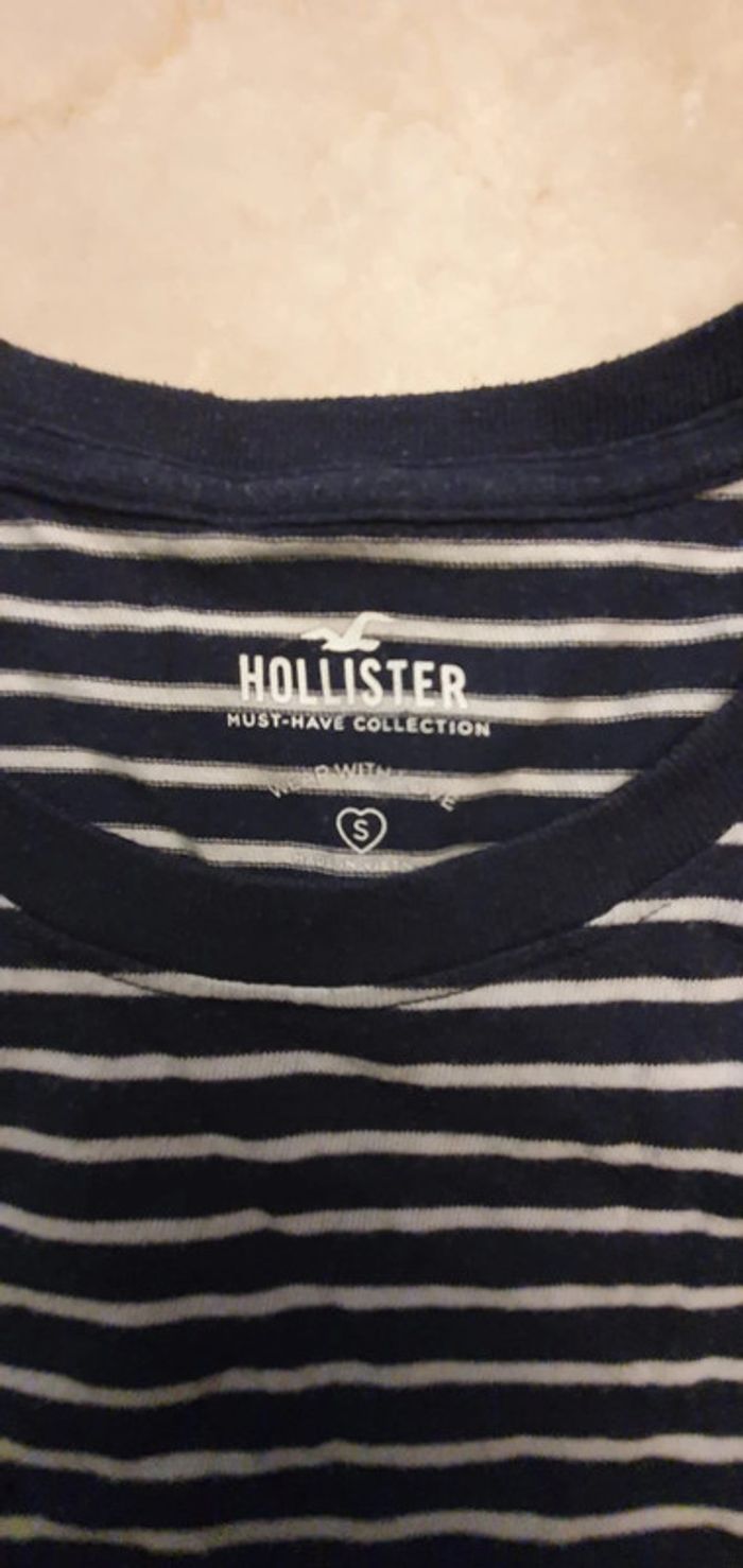 Hollister T-shirt rayé bleu blanc - photo numéro 2