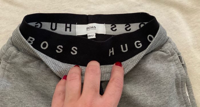 Jogging Hugo boss 6 mois - photo numéro 3