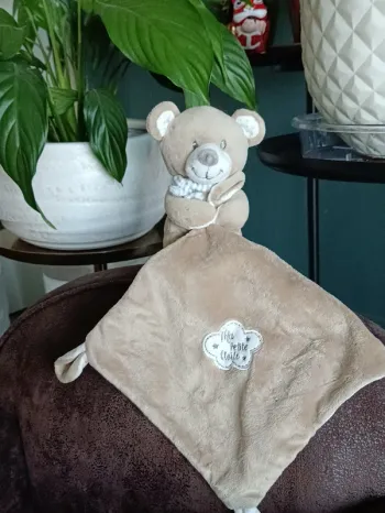 Doudou ourson bébé