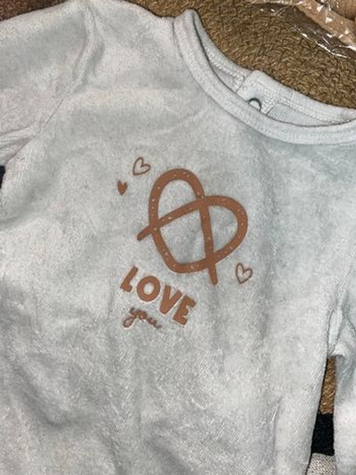 Pyjama 1 mois - photo numéro 3