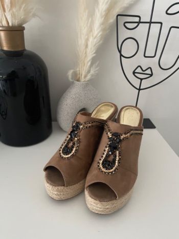 🌸Mules a talon compensé marron taille 37 mosquitos 🌸