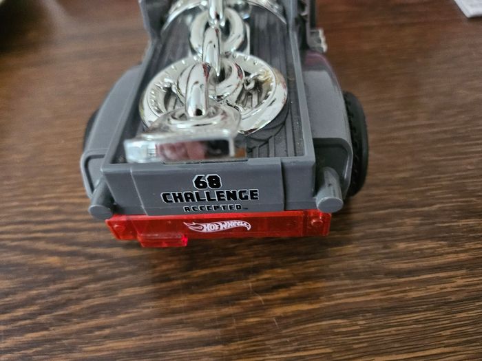 Voiture  motorisée  hot wheels - photo numéro 4