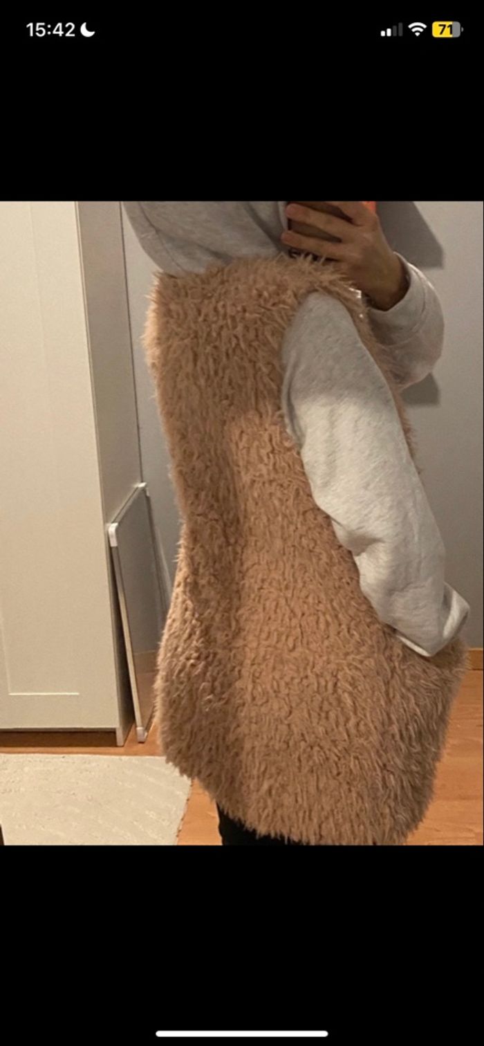 Fourrure rose sans manche - photo numéro 4