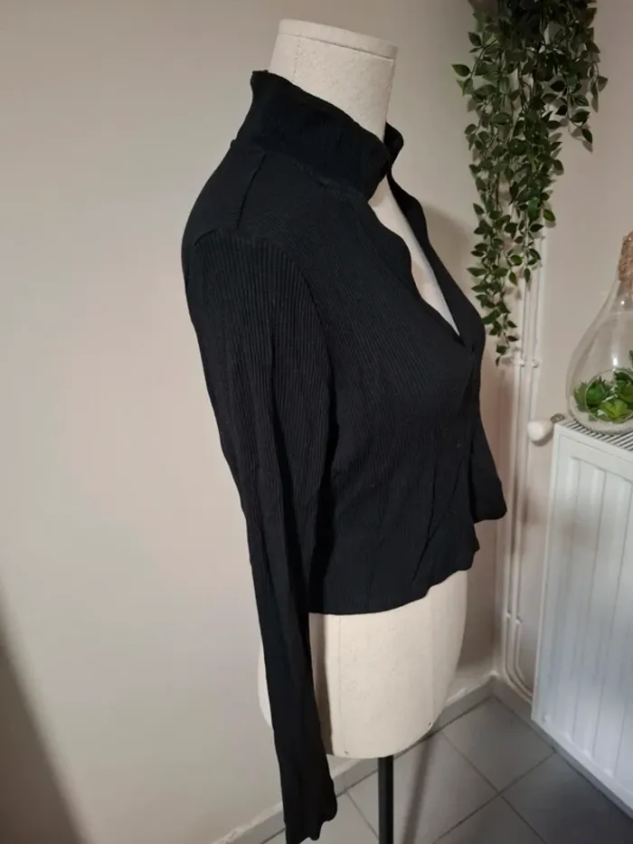 Crop Top noir H&m T40 - photo numéro 2