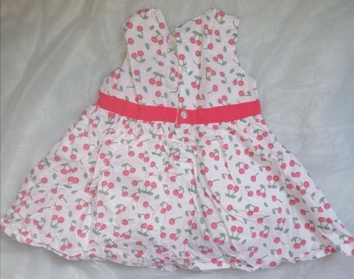 Robe cerise - photo numéro 2