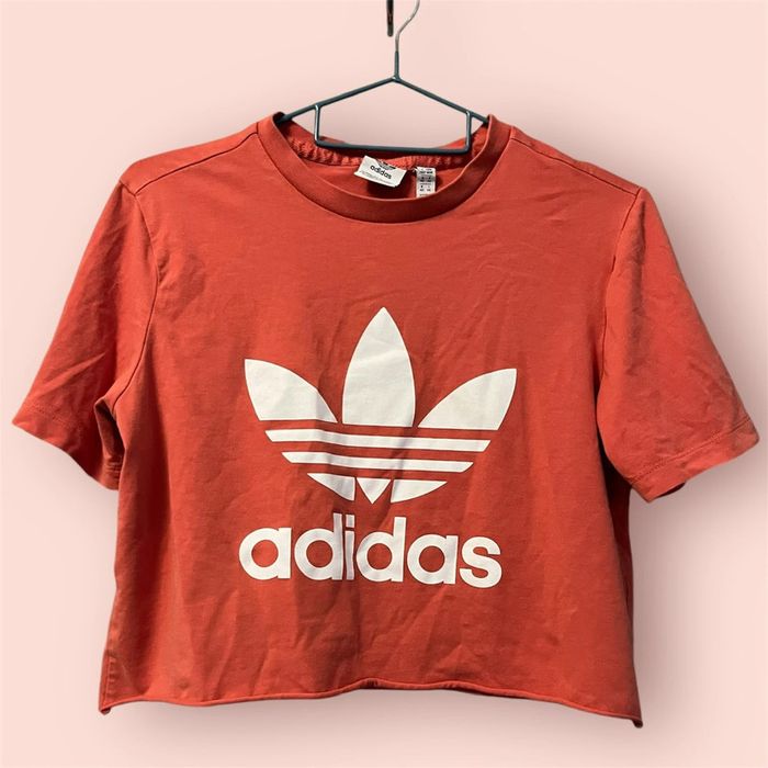 T-shirt court