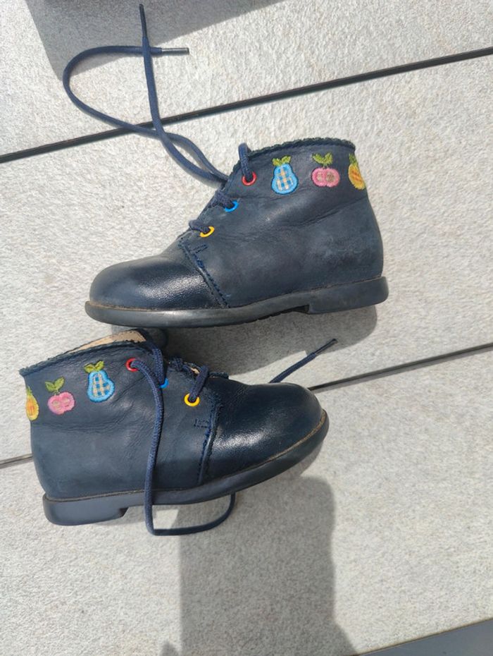 Chaussures fille taille 20 - photo numéro 2