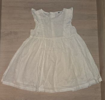 Robe blanche Neuve