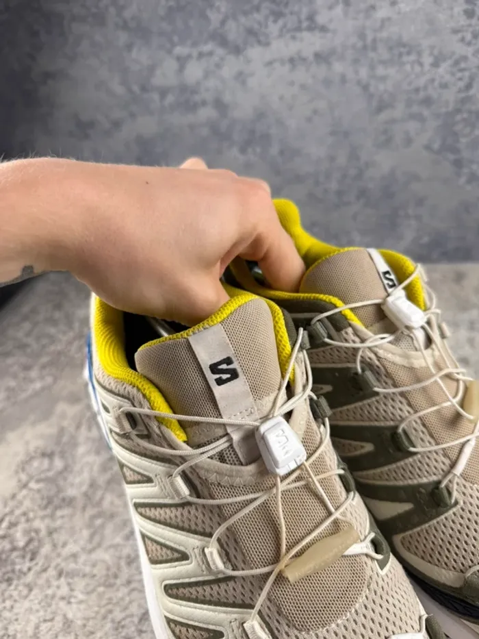 Salomon XA Pro 3D V9 - Beige & Multicolor - Blue & Yellow & Red - photo numéro 11