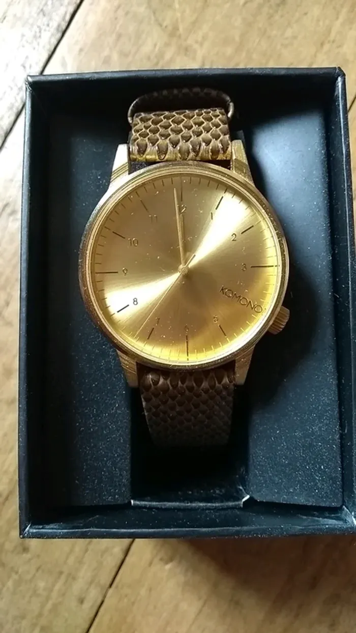 Montre Komono Winston Monte Carlo or et peau de serpent - photo numéro 2